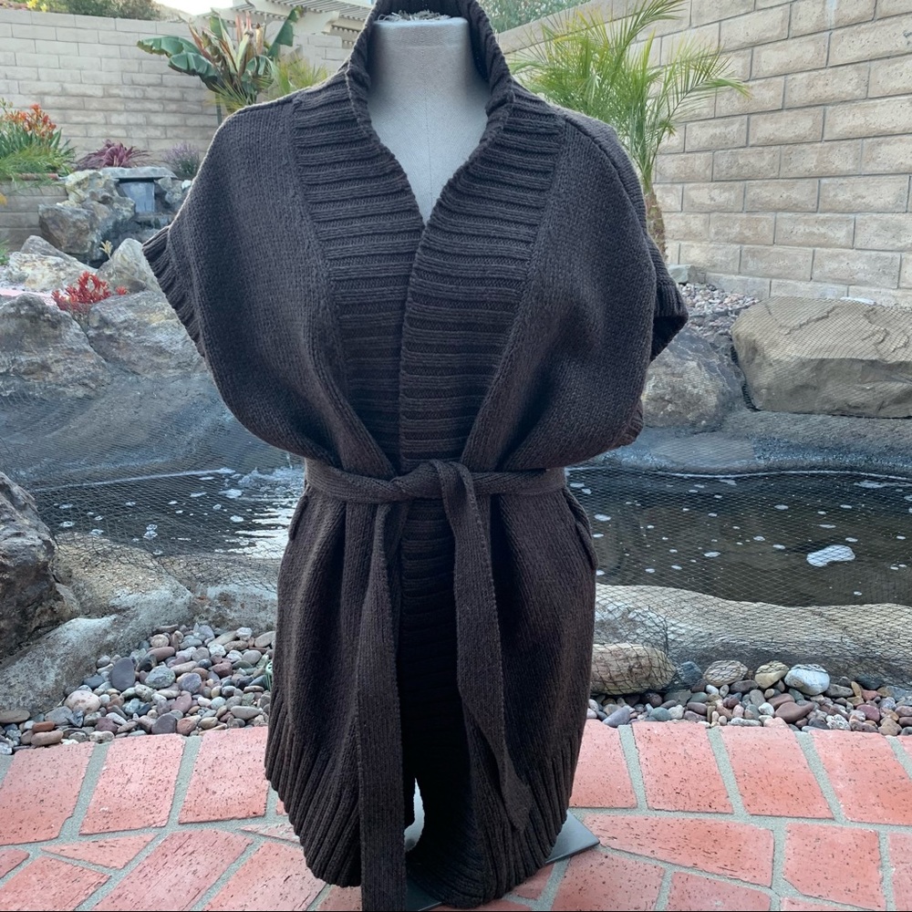 NWT Ann Taylor Sleeveless Sweater Size XL